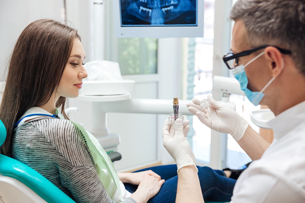 Dos and Don’ts From Dental Implant Specialists In Tennessee After the Implant Procedure